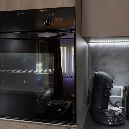 The Queen Luxury - Carlotta Apartment *