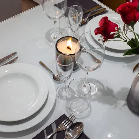 The Queen Luxury - Carlotta Apartment *