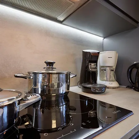 The Queen Luxury - Carlotta Apartment *