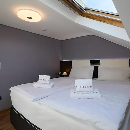 The Queen Luxury - Carlotta Apartment