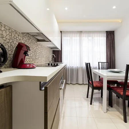 The Queen Luxury - Carlotta Apartmán *