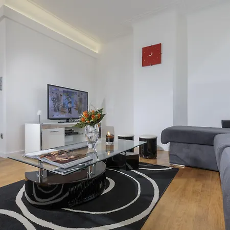 The Queen Luxury - Carlotta Apartmán *