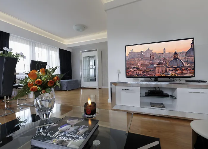 The Queen Luxury - Carlotta Apartman *