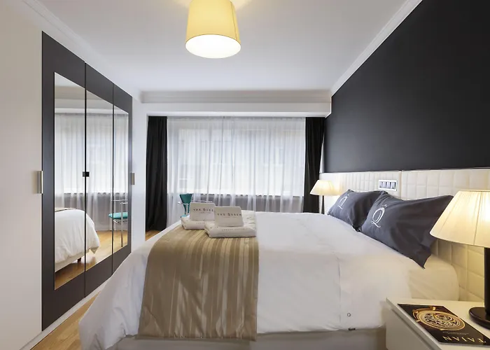 The Queen Luxury - Carlotta