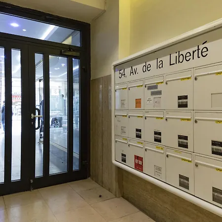 The Queen Luxury - Carlotta