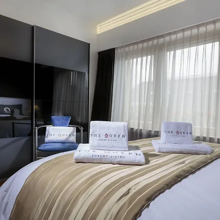 The Queen Luxury - Carlotta * Luxembourg