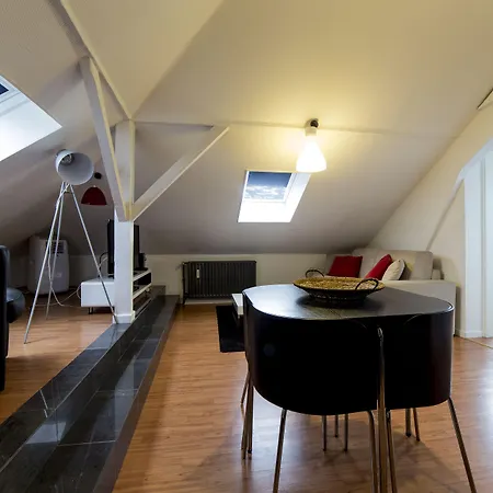 The Queen Luxury - Carlotta * Luxembourg