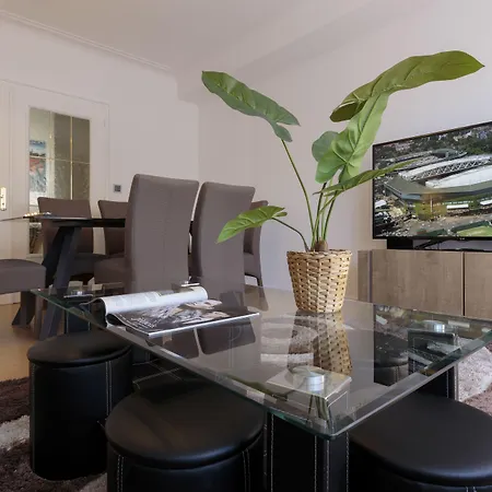 아파트 퀸 럭셔리 아파트먼트 - 칼로타 *