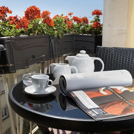 The Queen Luxury - Carlotta