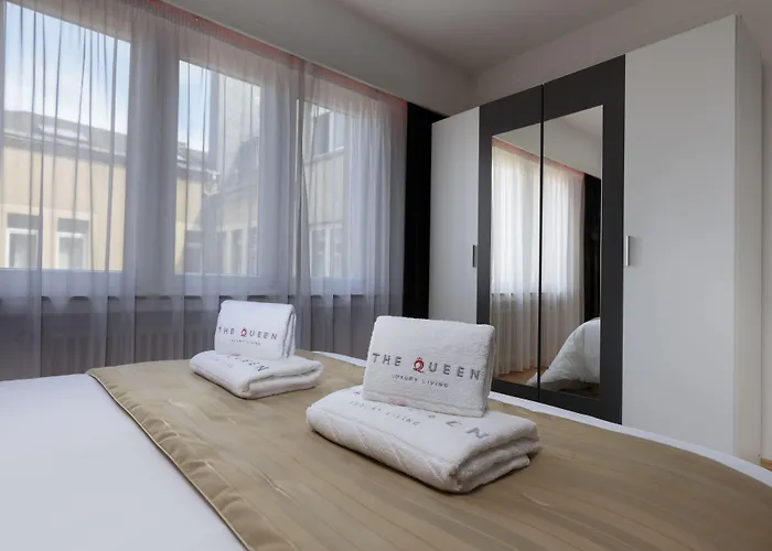 The Queen Luxury - Carlotta * Lucembursko