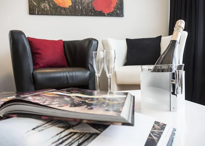 The Queen Luxury - Carlotta