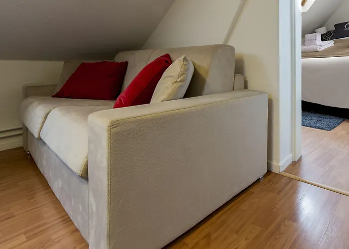 The Queen Luxury - Carlotta *