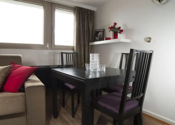 The Queen Luxury - Carlotta * Lucembursko